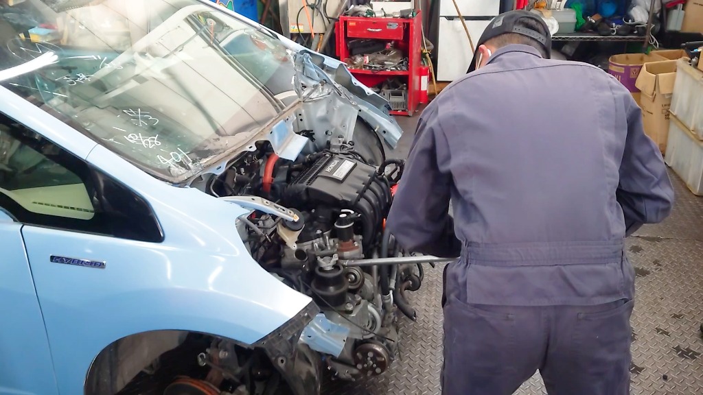 解体・分別作業